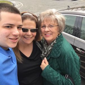 Meet your Posher, Zachary